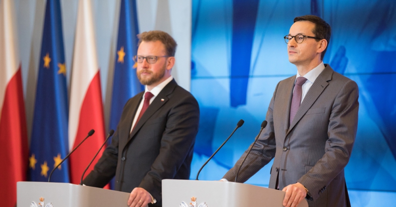 Premier: uproszczenie systemu podatkowego i kontynuacja uszczelniania VAT-u - GospodarkaMorska.pl