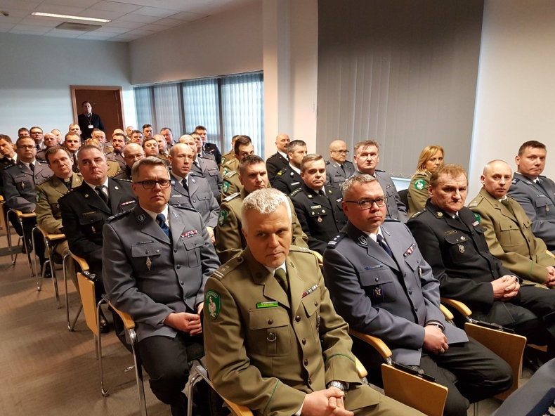 Brudziński: Program modernizacji służb mundurowych będzie kontynuowany - GospodarkaMorska.pl