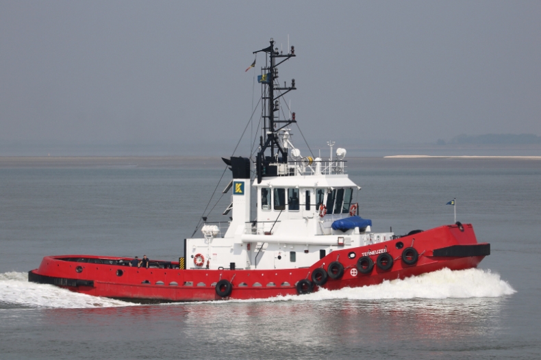 Najsilniejszy holownik w Gdyni! - GospodarkaMorska.pl