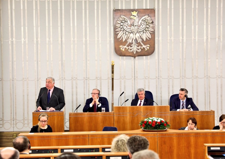 Przewodniczący Senatu Francji: Polska może być wyłącznie ważnym podmiotem UE - GospodarkaMorska.pl