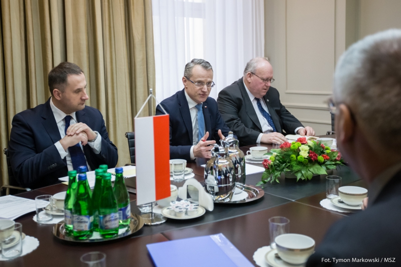 Konsultacje polsko-armeńskie z udziałem wiceministra Marka Magierowskiego - GospodarkaMorska.pl