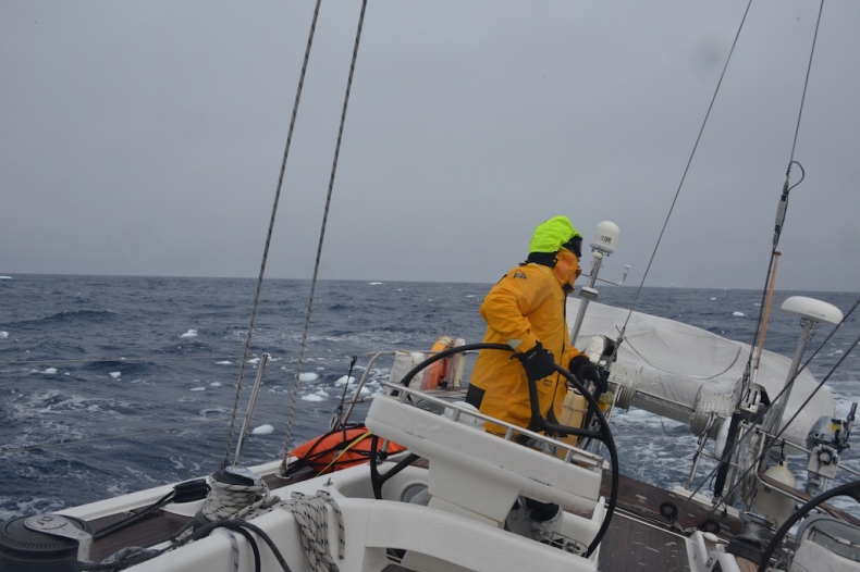 Półmetek wyprawy Katharsis II - relacja - GospodarkaMorska.pl