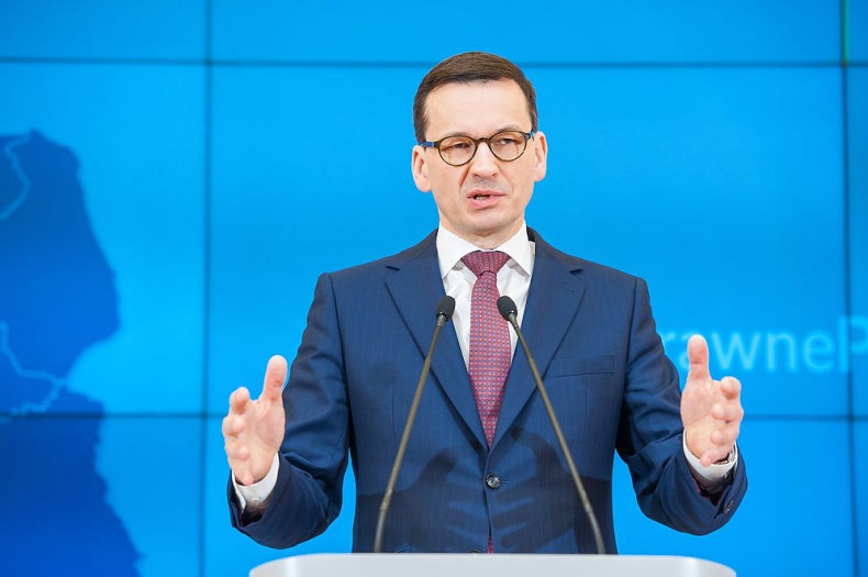 Premier zapowiedział zmniejszenie liczby stanowisk w rządzie i likwidację nagród - GospodarkaMorska.pl