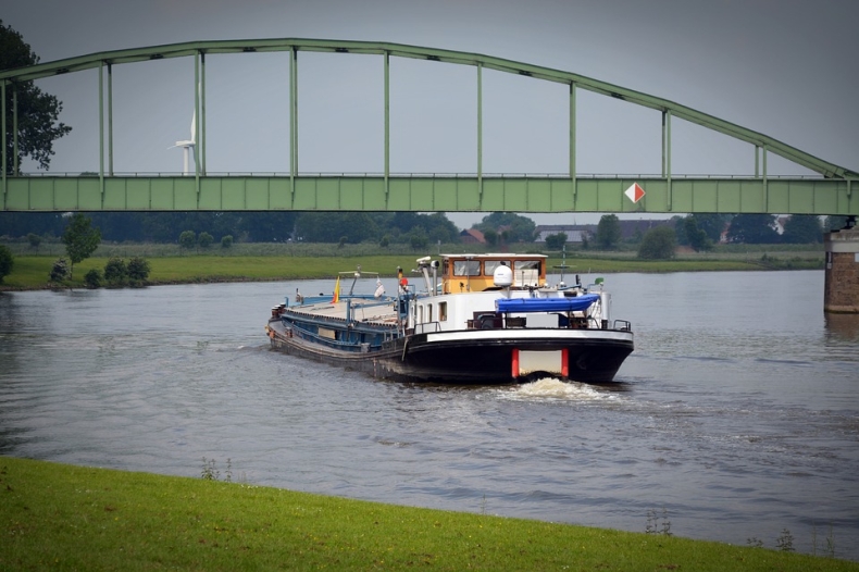 Kwieciński: Do 2030 r. rząd chce zainwestować w infrastrukturę transportową 142 mld euro - GospodarkaMorska.pl