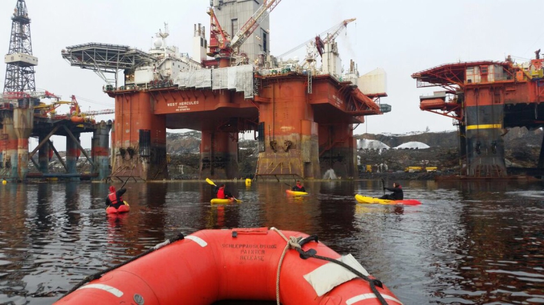 Norwegia: Ekolodzy z Greenpeace wdarli się na platformę wiertniczą w Norwegii - GospodarkaMorska.pl