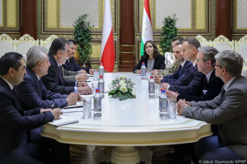 Szczerski: Prezydent Duda rozmawiał z prezydentami Tadżykistanu i Gruzji - GospodarkaMorska.pl