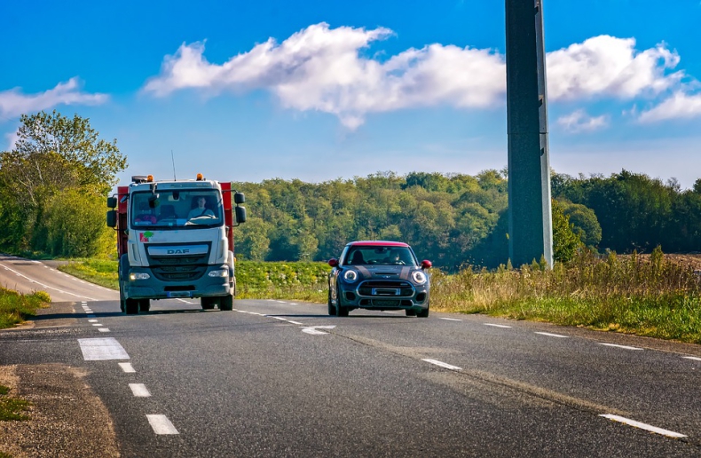 Minister infrastruktury zatwierdził inwestycje drogowe za ok. 300 mln zł - GospodarkaMorska.pl