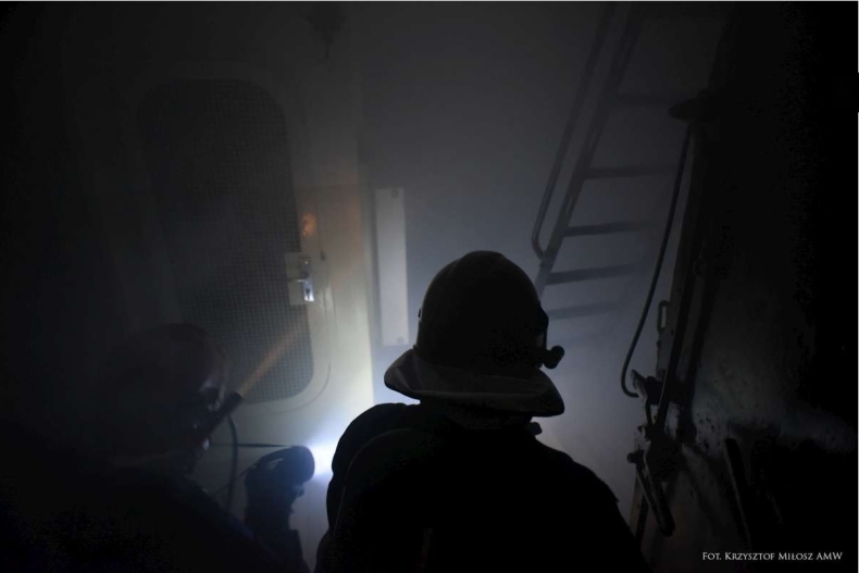 Błyskawica w ogniu - GospodarkaMorska.pl