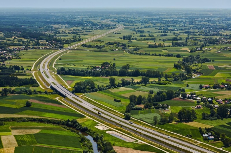 Podkarpackie: Wybrano ofertę na budowę kolejnego odcinka Via Carpatia - GospodarkaMorska.pl