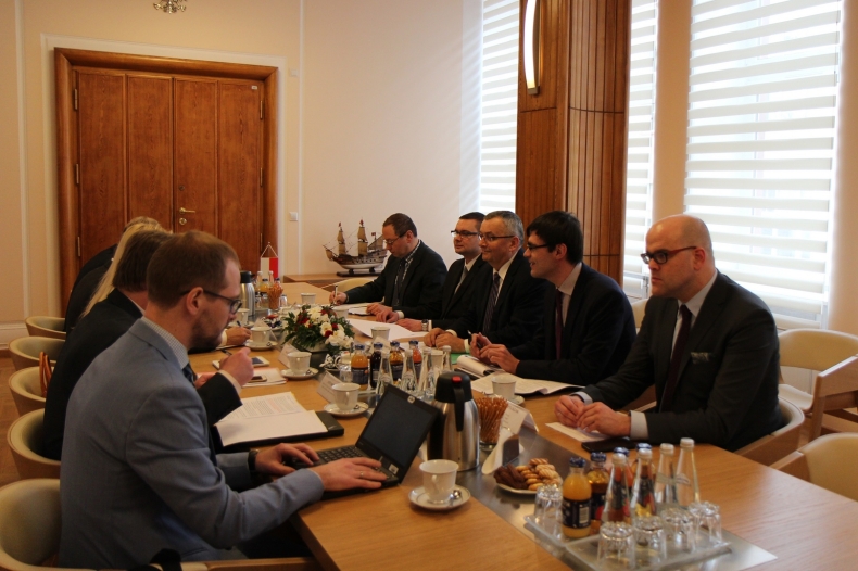 Polsko-estońskie spotkanie ministrów ds. transportu - GospodarkaMorska.pl