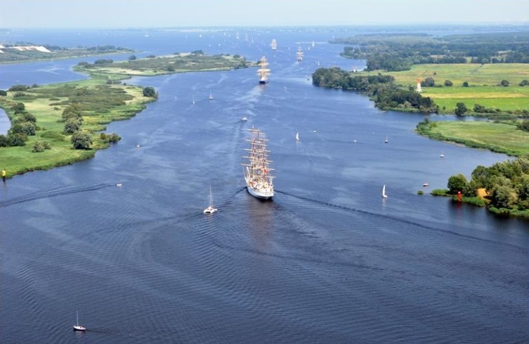 MGMiŻŚ: Projekt pogłębienia toru wodnego Szczecin-Świnoujście uzyskał akceptację KE - GospodarkaMorska.pl