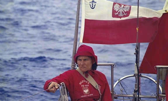 Krystyna Chojnowska-Liskiewicz: Pierwsza kobieta, która samotnie opłynęła kulę ziemską - GospodarkaMorska.pl