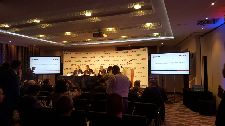 Lotos i PGNiG będą rozwijać rynek LNG nad Bałtykiem (wideo) - GospodarkaMorska.pl