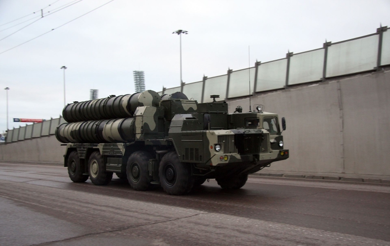 „Kommiersant”: Syria może wkrótce otrzymać rosyjskie systemy przeciwlotnicze S-300 - GospodarkaMorska.pl
