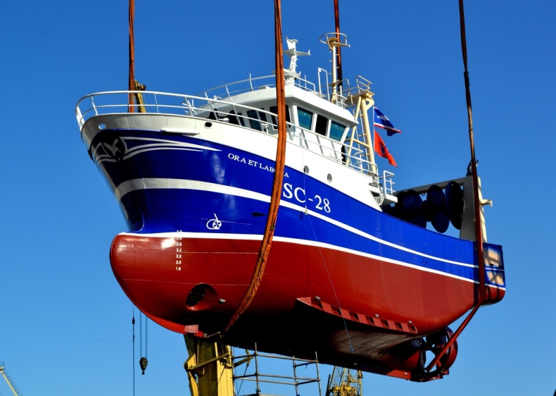 Ora et Labora już na wodzie (foto) - GospodarkaMorska.pl