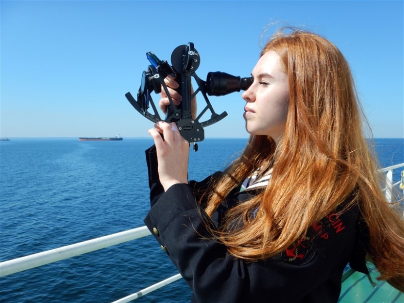 Historyczna podróż po tajnikach nawigacji - podług słońca i gwiazd - GospodarkaMorska.pl