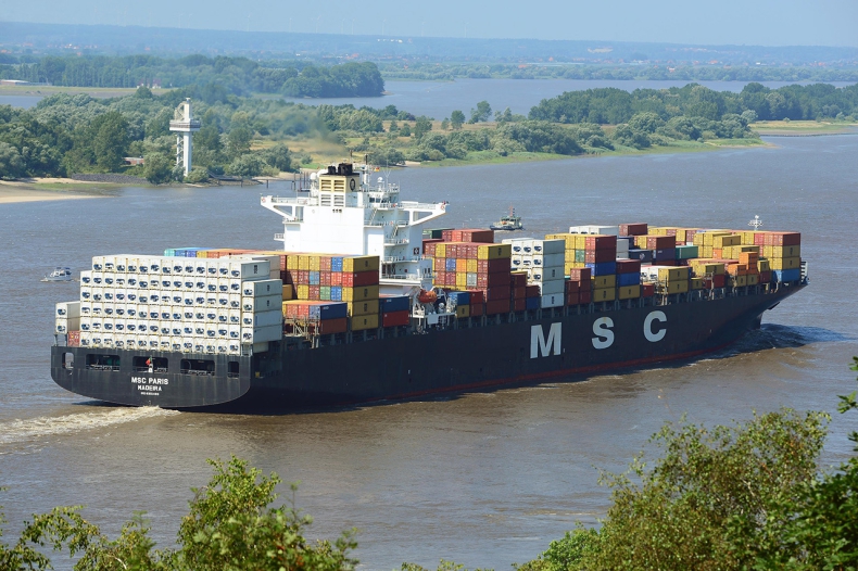 Do Portu Gdynia płynie najdłuższy kontenerowiec w historii portu - GospodarkaMorska.pl