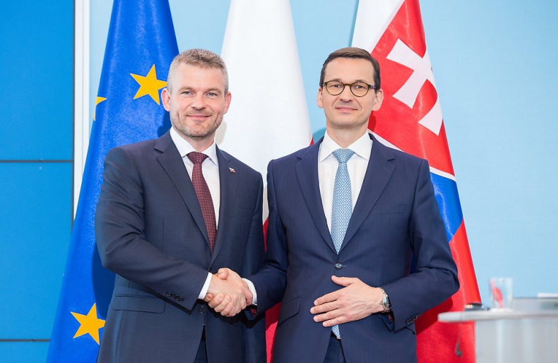 Morawiecki: Polska i Słowacja myślą identycznie ws. budżetu UE - GospodarkaMorska.pl