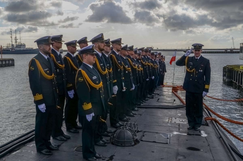 Podwójna rocznica w Dywizjonie Okrętów Podwodnych - GospodarkaMorska.pl