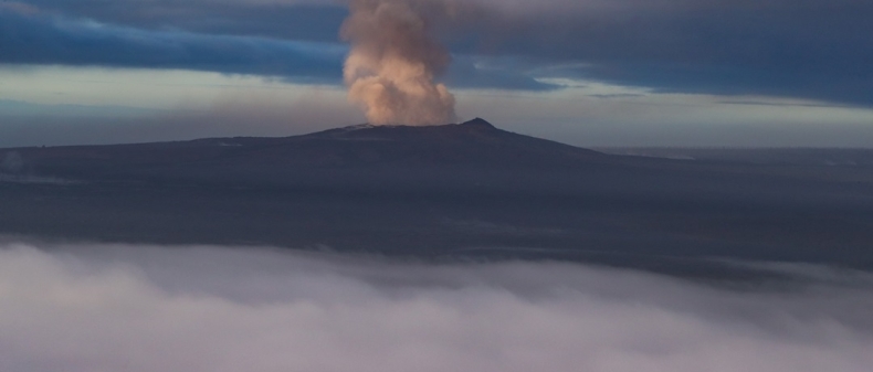 USA: Ponad 1700 osób ewakuowano po erupcji wulkanu na Hawajach - GospodarkaMorska.pl