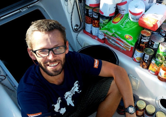 On to zrobił! Szymon Kuczyński znowu opłynął świat! - GospodarkaMorska.pl