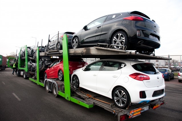 Czechy: Czeski eksport do UE uzależniony od samochodów - GospodarkaMorska.pl