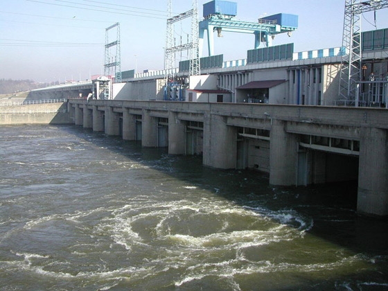 Prezes Wód Polskich: wyślę kontrolę do Włocławka ws. sobotniego zrzutu wody - GospodarkaMorska.pl