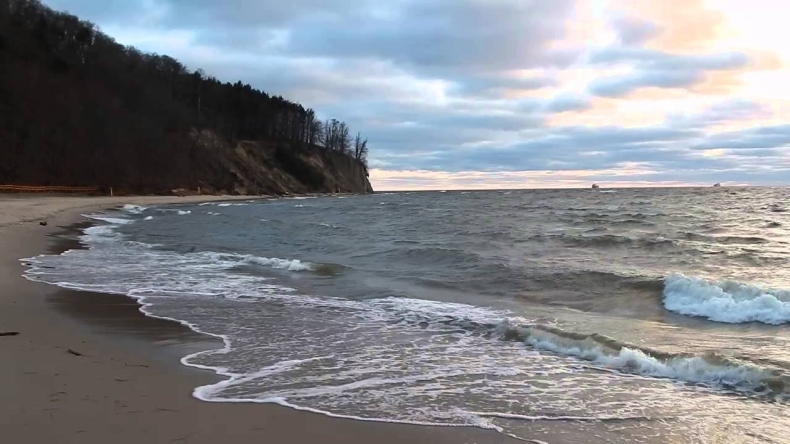 Pomorski Sanepid: woda w Zatoce Gdańskiej zdatna do kąpieli - GospodarkaMorska.pl
