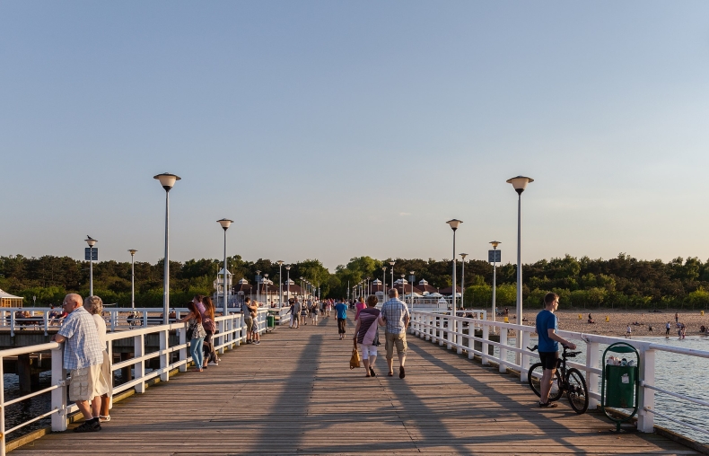 Gdańsk:  Nietrzeźwy obywatel Ukrainy zatrzymany po rajdzie na molo w Brzeźnie - GospodarkaMorska.pl
