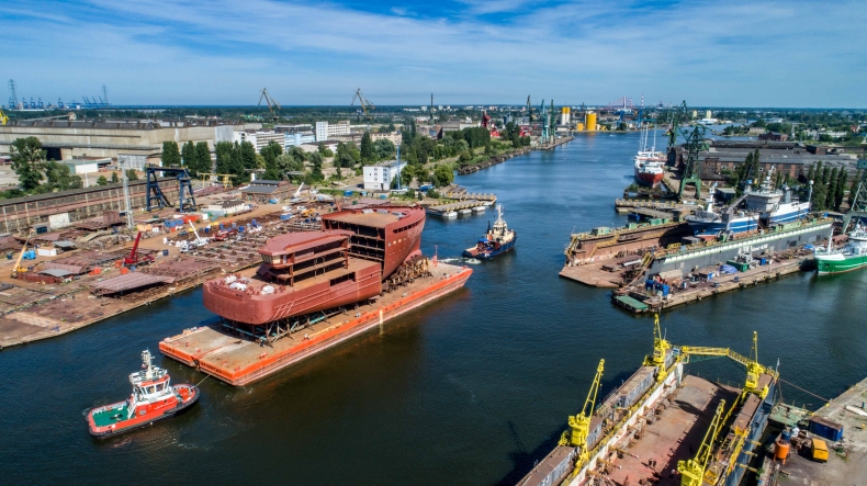 Norwegowie budują kolejny arktyczny wycieczkowiec. Bloki dostarczyła stocznia z Gdańska (foto, wideo) - GospodarkaMorska.pl