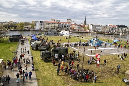 100-lecie Marynarki Wojennej i święto 8. FO w weekend w Świnoujściu - GospodarkaMorska.pl