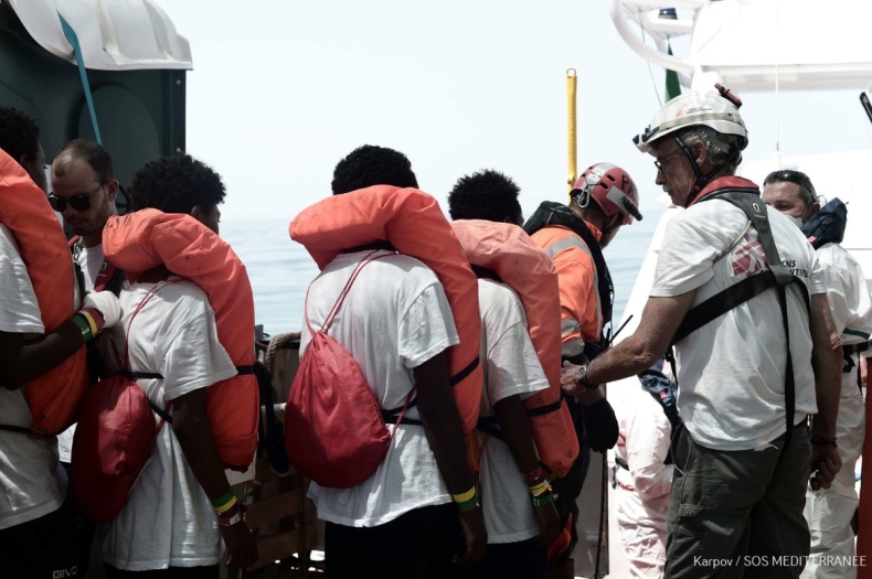 MSZ: Francja gotowa przyjąć migrantów z Aquariusa „spełniających kryteria” - GospodarkaMorska.pl