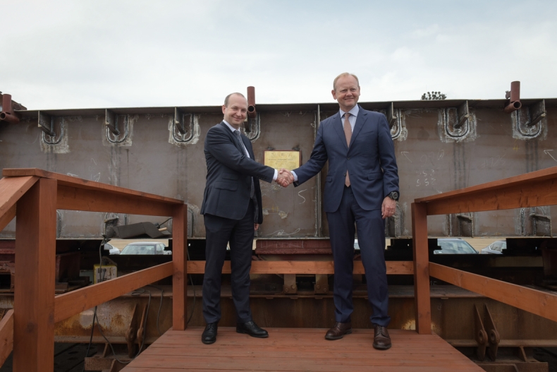 Gdynia: Polskie stocznie budują okręt dla szwedzkiej MW (foto, wideo) - GospodarkaMorska.pl