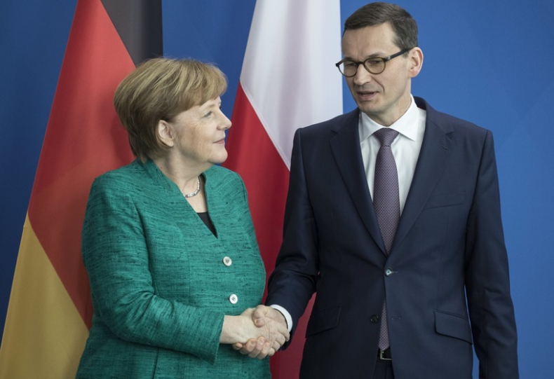 Morawiecki o spotkaniu z Merkel: staramy się znaleźć konsensus m.in. ws. migracji - GospodarkaMorska.pl