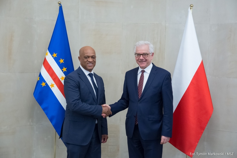 Wizyta ministra spraw zagranicznych Zielonego Przylądka w Warszawie - GospodarkaMorska.pl