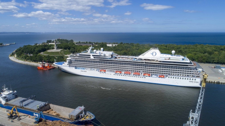 Prawie 240-metrowa Marina w Porcie Gdańsk. To najdłuższy wycieczkowiec tego sezonu (foto, wideo) - GospodarkaMorska.pl