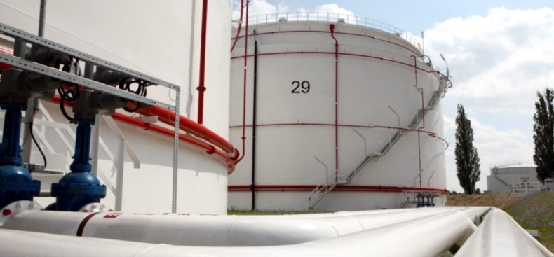 PERN chce zwiększyć możliwości załadunkowe bazy paliw w Dębogórzu - GospodarkaMorska.pl