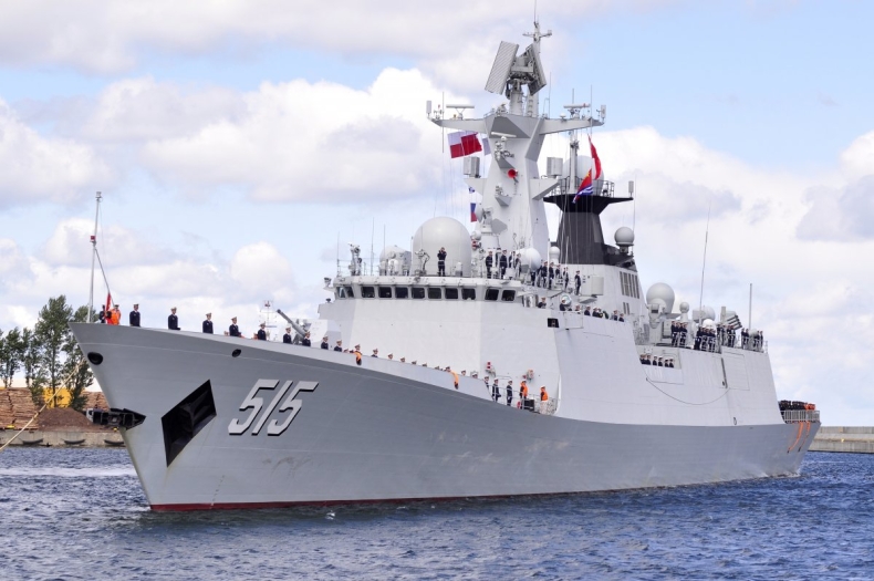 Chińska fregata rakietowa zacumowała wGdyni - GospodarkaMorska.pl