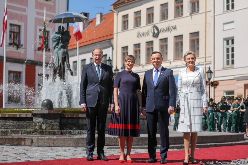 Szczerski: Prezydenci Polski i Estonii o szczycie NATO, migracji i eurolandzie - GospodarkaMorska.pl