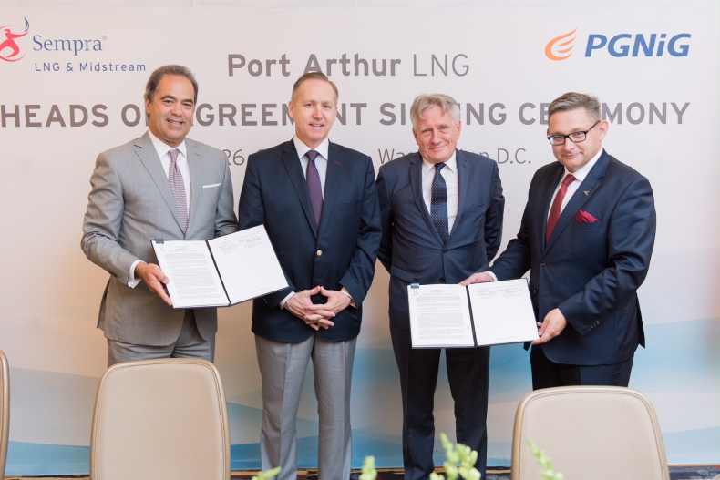 PGNiG podpisało umowy ws. dostaw amerykańskiego LNG - GospodarkaMorska.pl