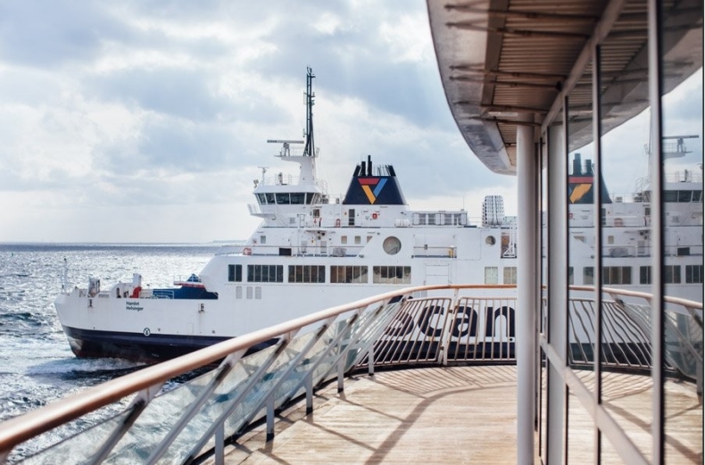 Kierowcy wybierają prom zamiast mostu. Coraz lepsze wyniki HH-Ferries - GospodarkaMorska.pl