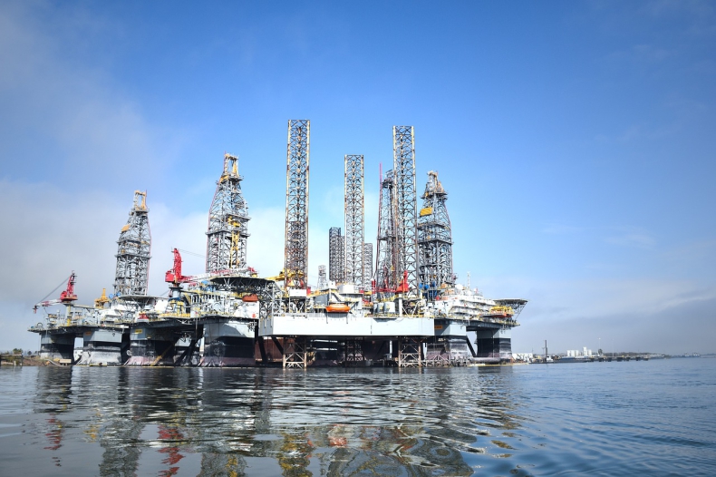 Arabia Saudyjska nie potwierdza zgody na zwiększenie wydobycia ropy - GospodarkaMorska.pl