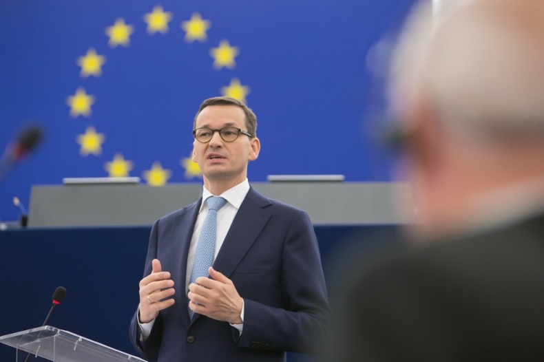 Premier Morawiecki w piątek udaje się z wizytą do Czech - GospodarkaMorska.pl