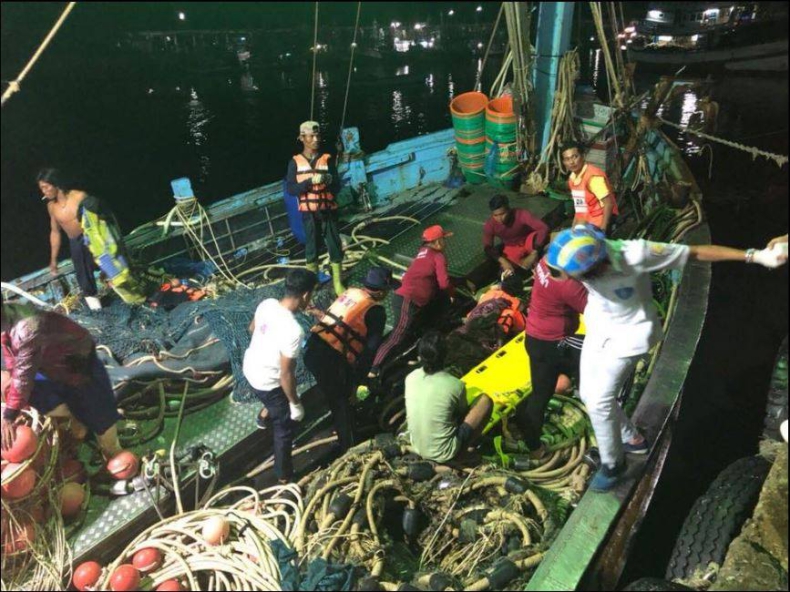 Tajlandia: Już 27 ofiar śmiertelnych zatonięcia statku z turystami - GospodarkaMorska.pl