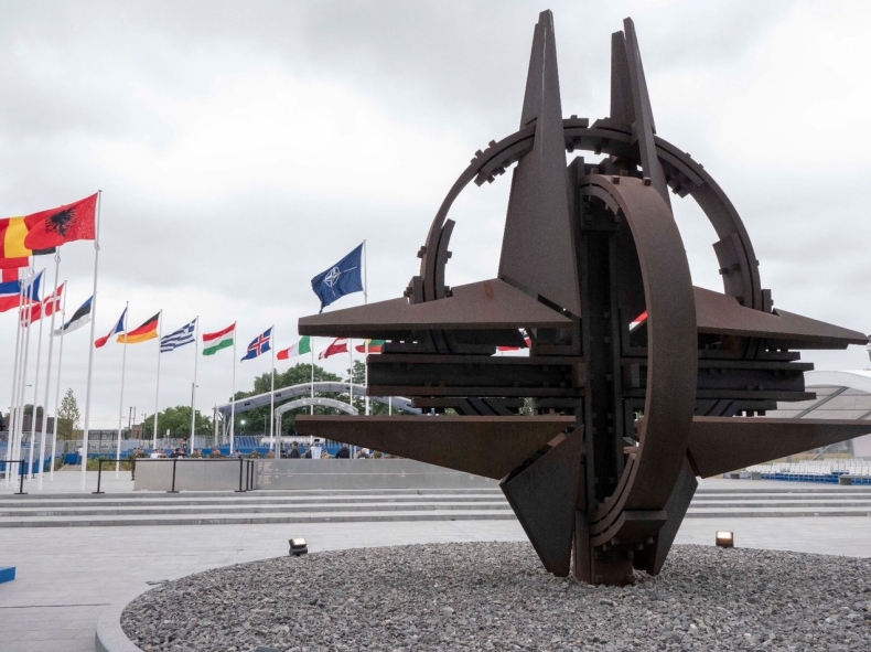 Rossijskaja Gazieta o szczycie NATO: Trump przeciw wszystkim - GospodarkaMorska.pl