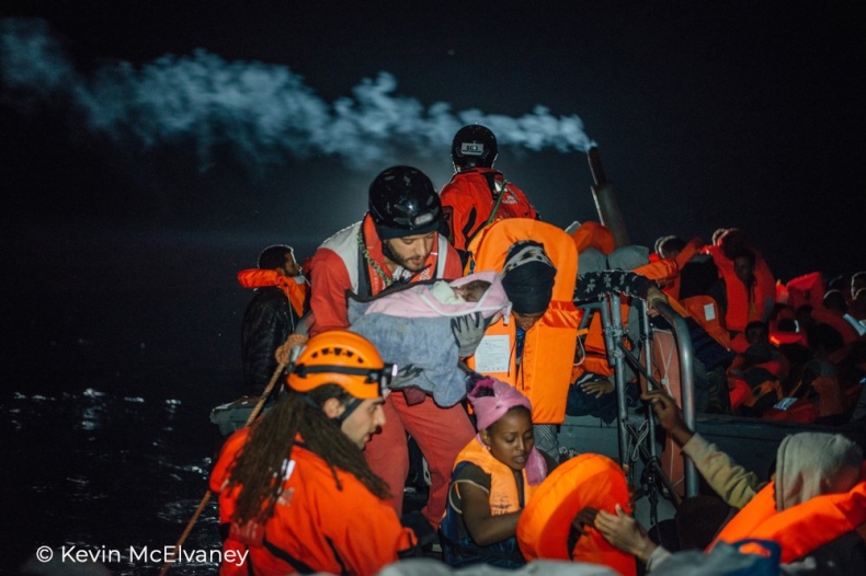 Włochy/Premier: Francja i Malta przyjmą po 50 migrantów z 450-osobowej grupy - GospodarkaMorska.pl