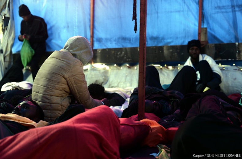 Włoski rząd: Irlandia przyjmie 20 migrantów przybyłych na Sycylię - GospodarkaMorska.pl