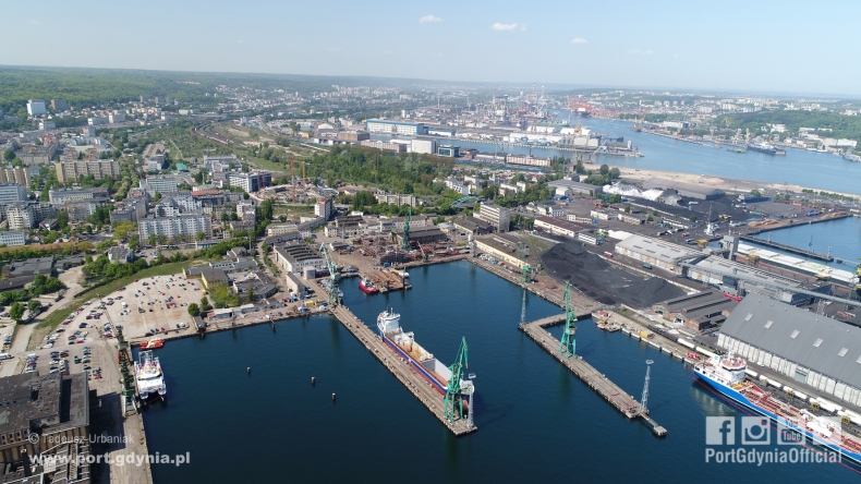 Port Gdynia nabył grunt od Stoczni Remontowej Nauta - GospodarkaMorska.pl