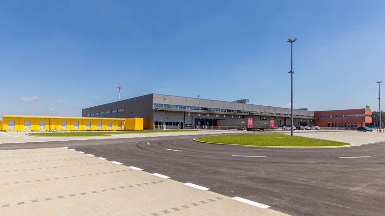 Lotnisko Katowice zwiększyło ilość odprawionych ładunków i inwestuje w infrastrukturę cargo - GospodarkaMorska.pl