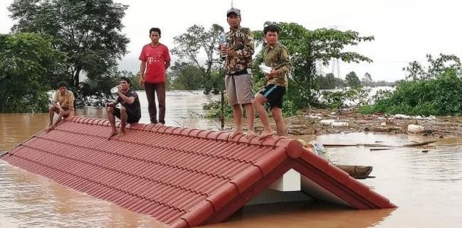 Laos: Ofiary śmiertelne i setki zaginionych po katastrofie zapory wodnej (wideo) - GospodarkaMorska.pl
